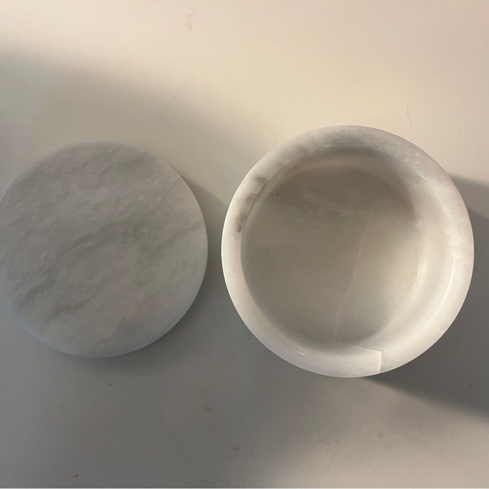 Elegant White Marble Decorative Bowl